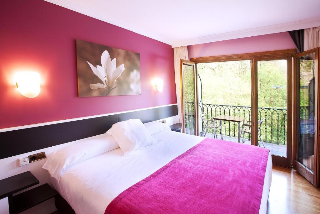 Hotel Venta De Etxalar Kültér fotó