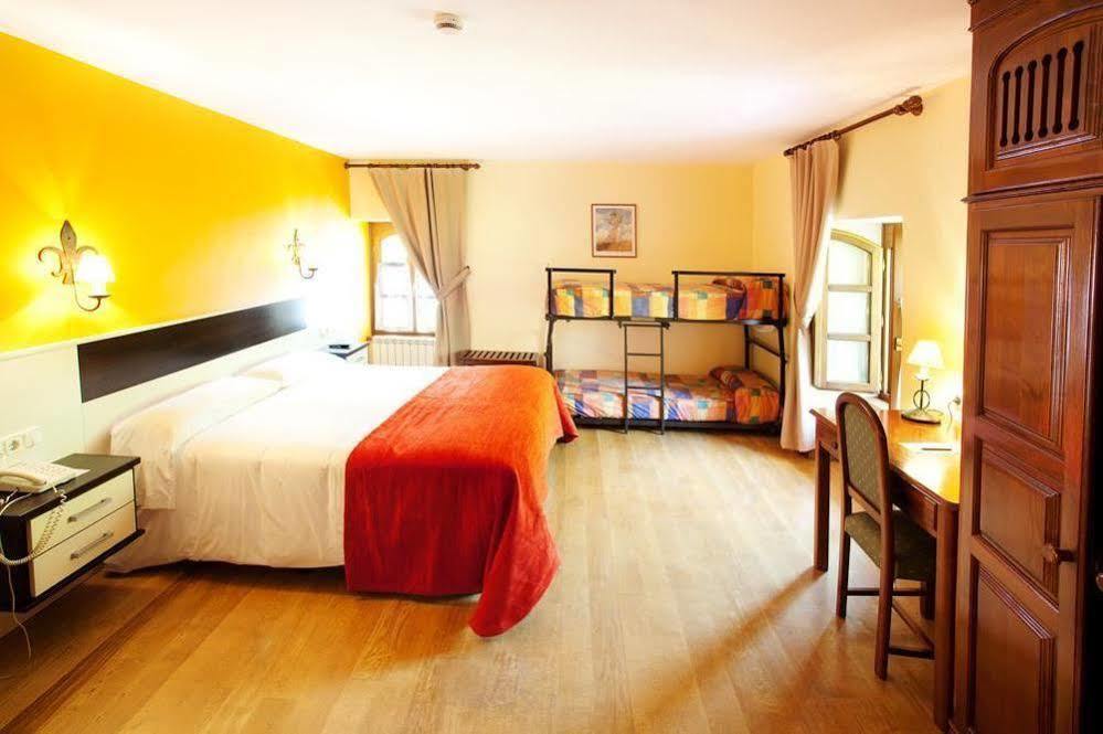 Hotel Venta De Etxalar Kültér fotó