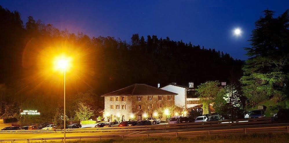 Hotel Venta De Etxalar Kültér fotó