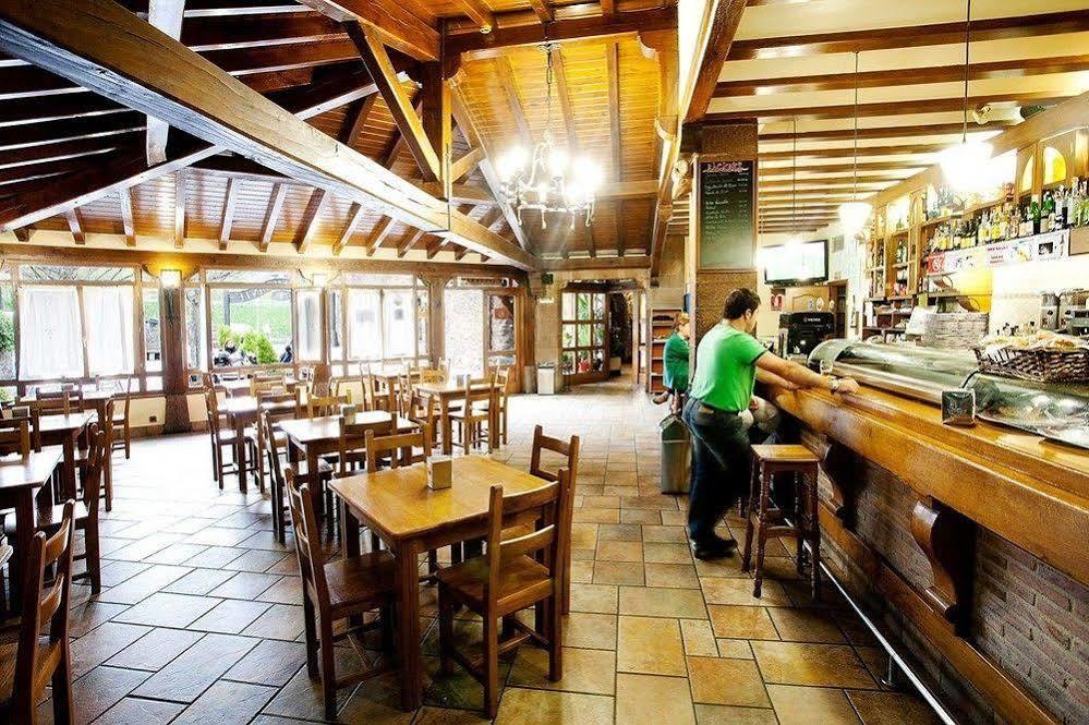 Hotel Venta De Etxalar Kültér fotó