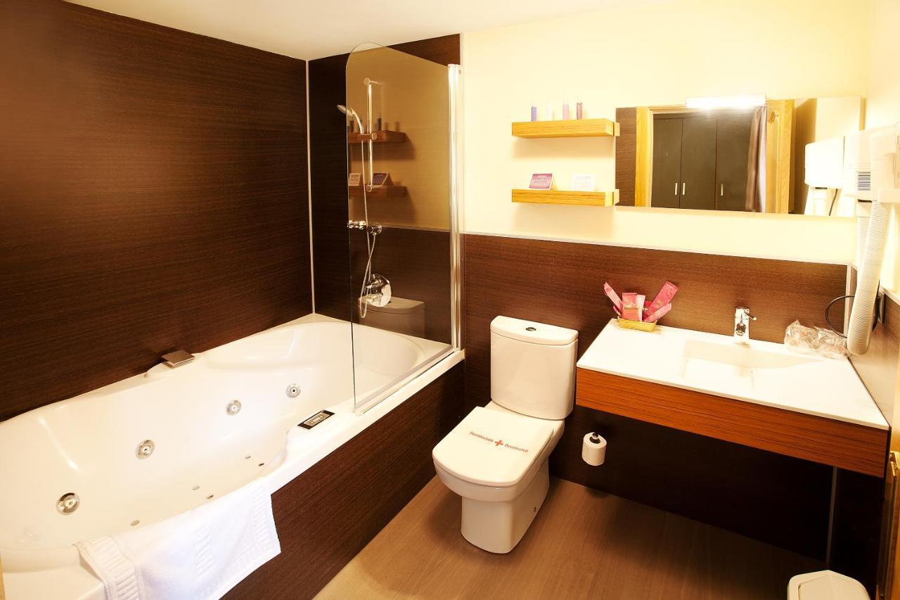 Hotel Venta De Etxalar Kültér fotó